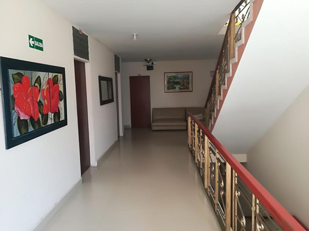 Hotel Granada Inn Барранкилья Экстерьер фото
